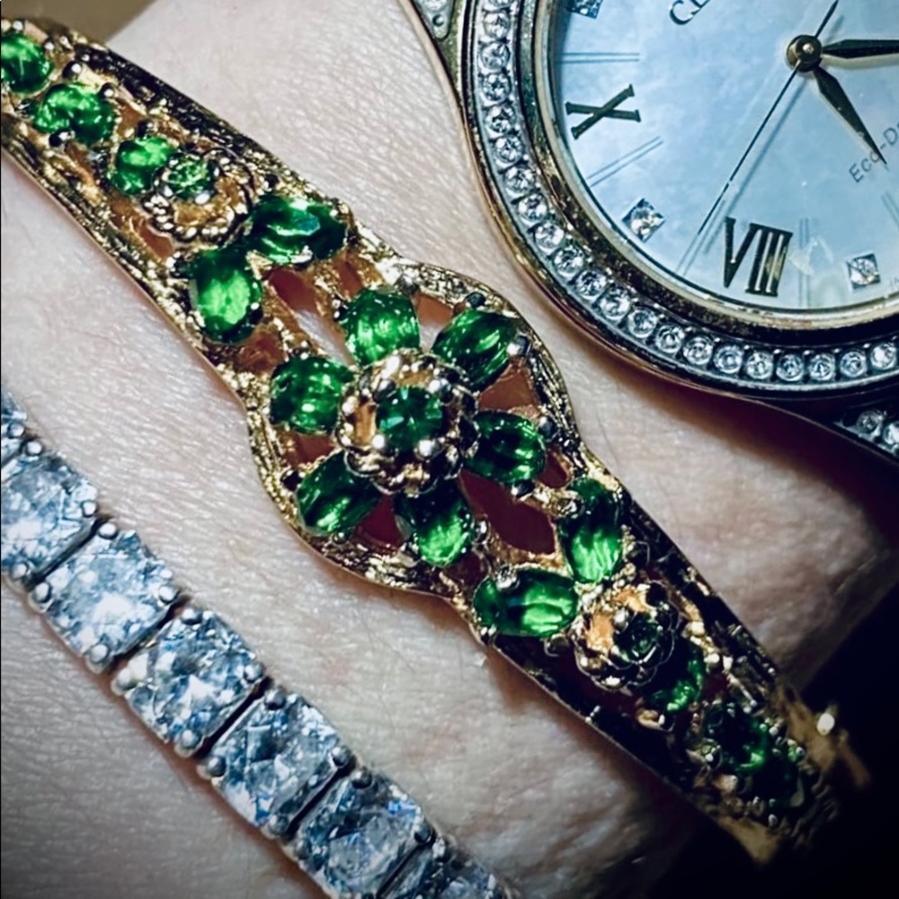 💚Vintage Estate Solid 18k Yellow Gold Genuine Emerald hinged bangle bracelet 💚 - Picture 10 of 10